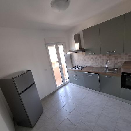 Appartamento Sankt Johann San Giovanni Suèrgiu Buitenkant foto